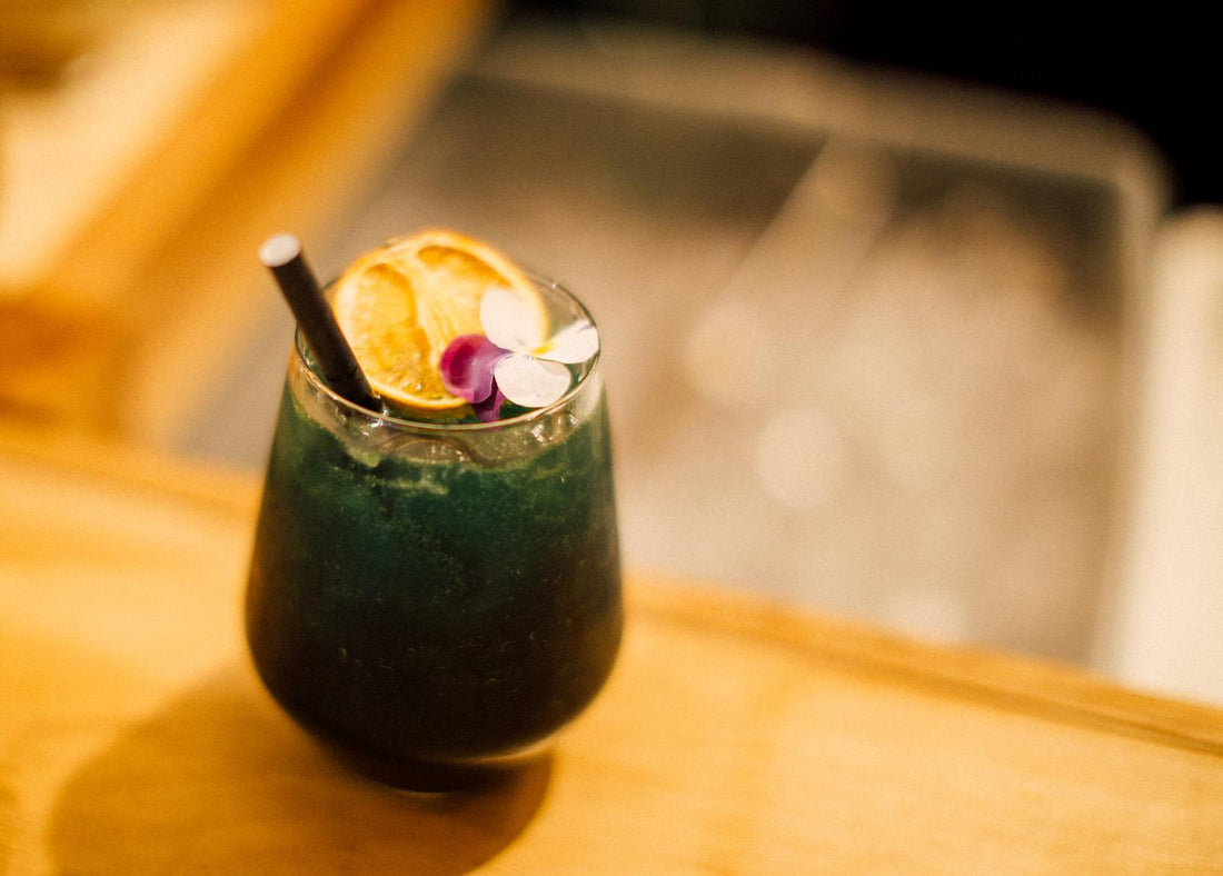 What Makes Awesom Cocktails Different: Non-Alcoholic Cocktails in a Bottle